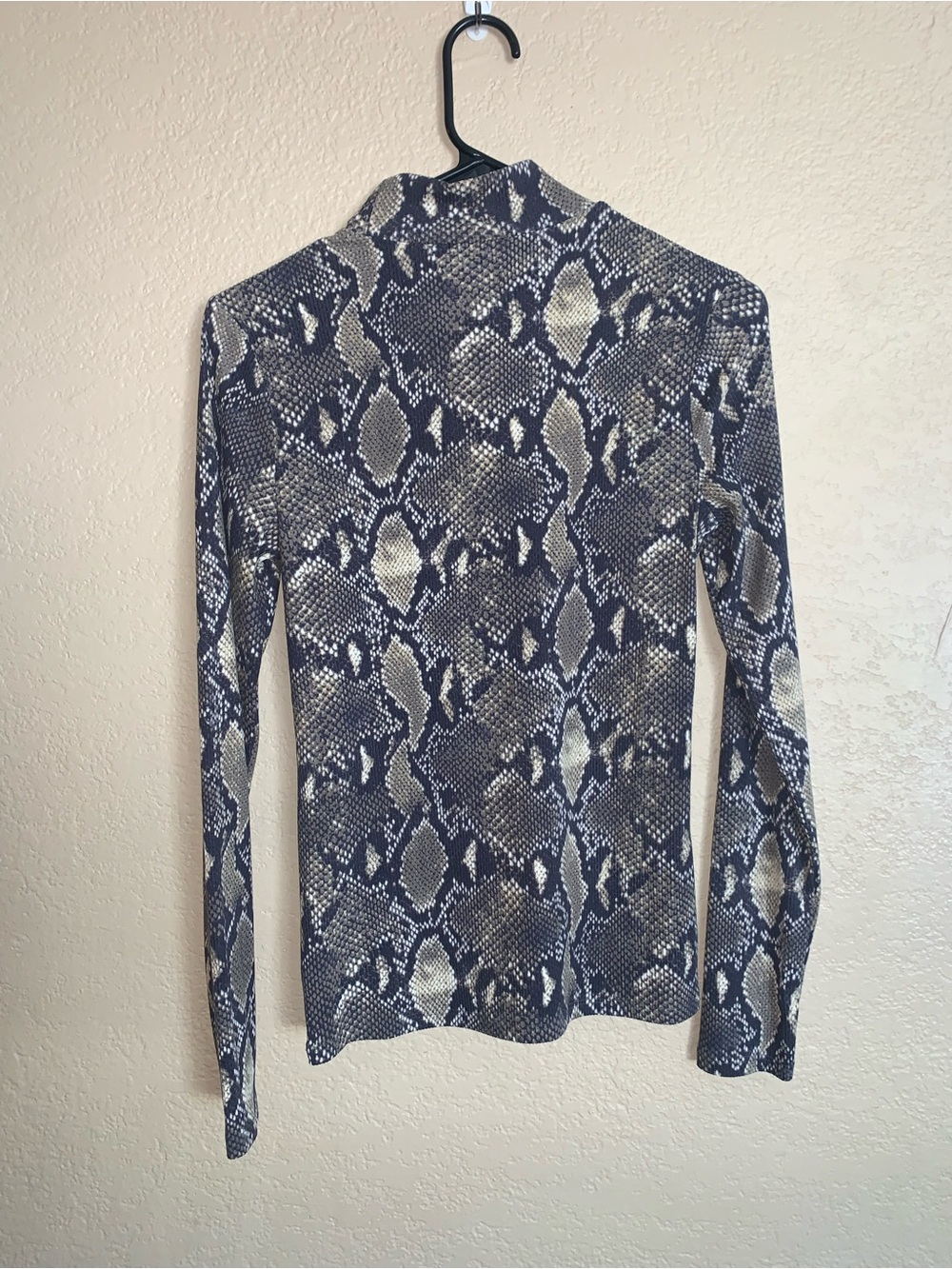 No Boundaries Long Sleeve Snake Print Top in black and Cream